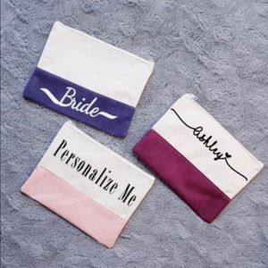 Customizable Makeup bags!